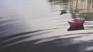 bluei kağıt üzerinde su yelken yelkenli. Nehir, göl, deniz.