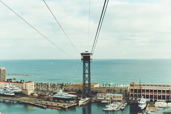 Brett Visa cableway, bay och havet i Barcelona — Stockfoto