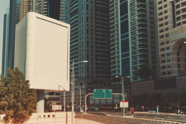 Billboard kadar sahte ve Dubai'deki gökdelenler
