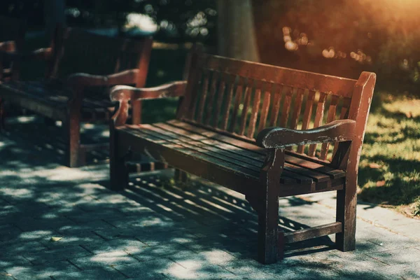 Wooden bench in Barcelona park — Stock Photo, Image