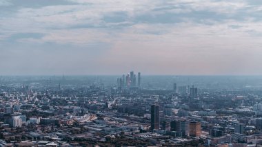 Moscow City gökdelen grubundan yukarıda yüksek
