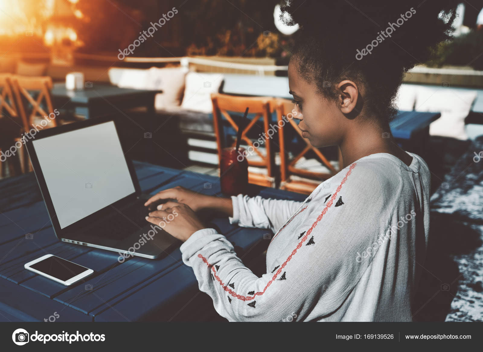 Ebony υπαίθριος