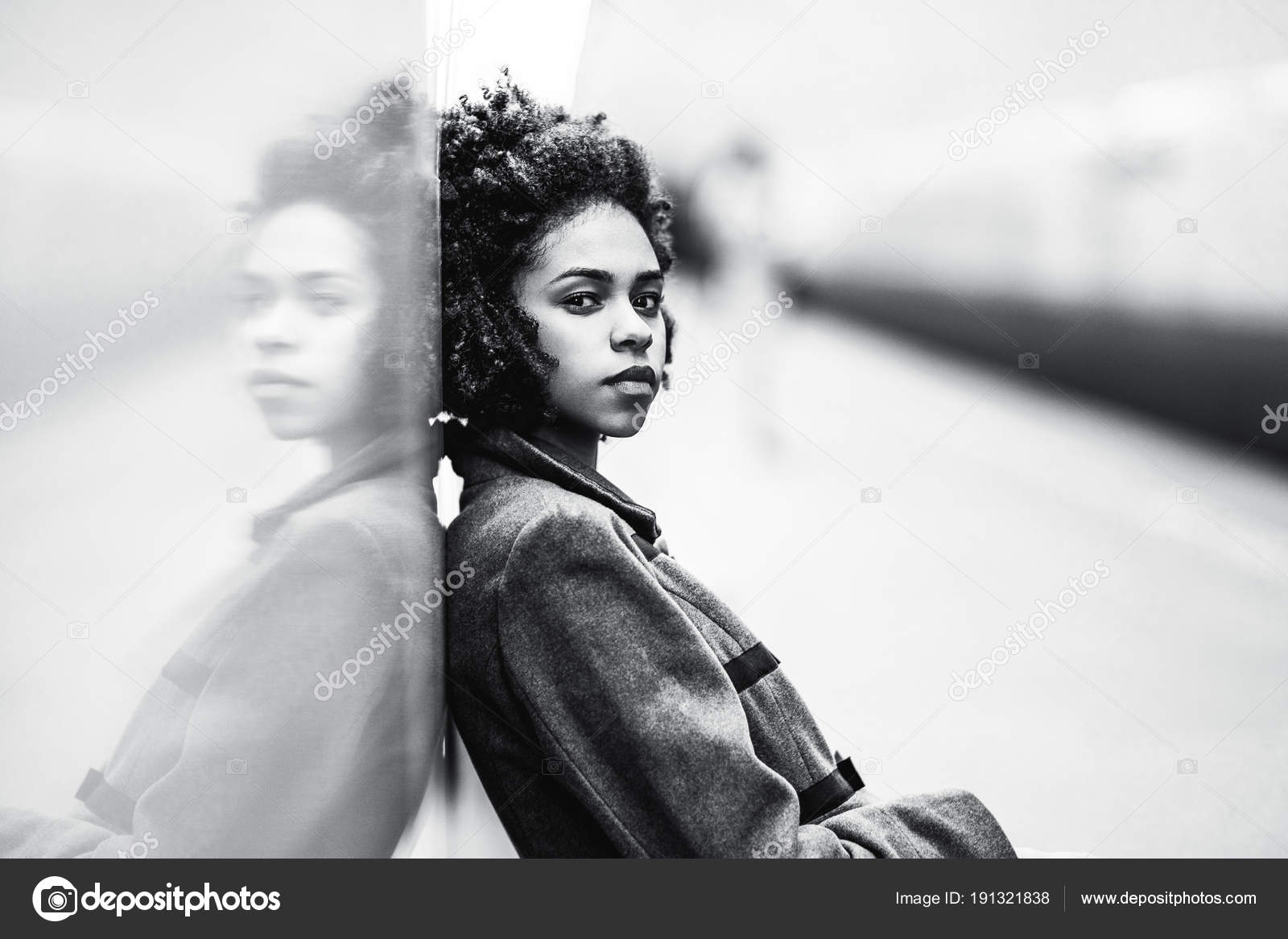 Schwarzer Ebenholz Teenager Bilder