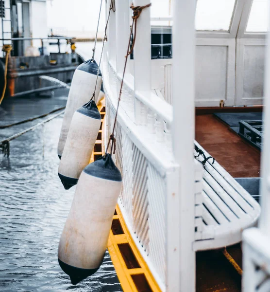 Vertical Side View Wooden Boat Underwater Diving Multiple Buoys Wooden — Stock Photo, Image