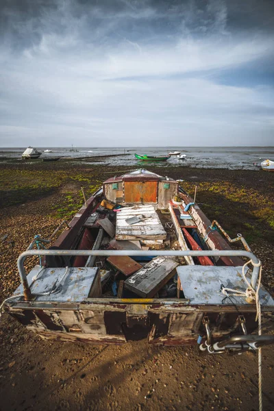 Una Vista Vertical Gran Angular Una Vieja Pesca Abandonada Madera — Foto de Stock