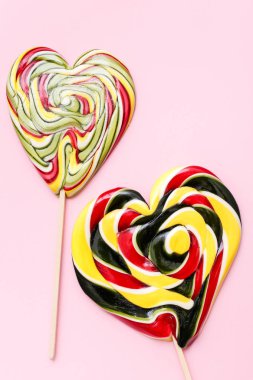 düz lay ile renkli şekerler