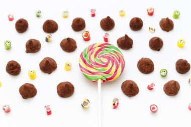 Çikolatalı pralin şekerler