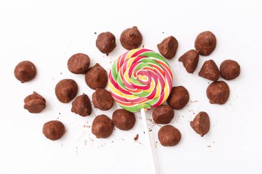 Çikolatalı pralin şekerler