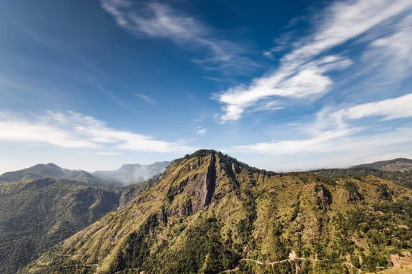 sri Lanka dağ manzarası.