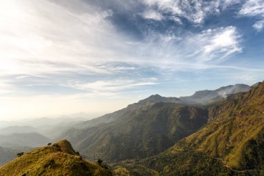 sri Lanka dağ manzarası.