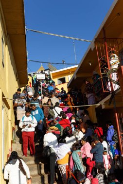 Adams zirveye tırmanış hacılar