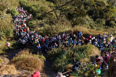 Adams zirveye tırmanış hacılar