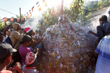 Hacılar kutsal dağ tırmanma iz