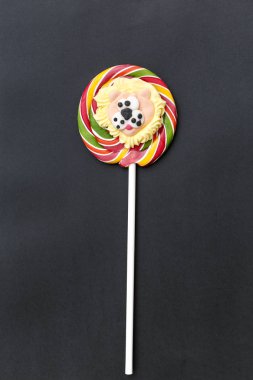 lolipop siyah arka plan üzerine