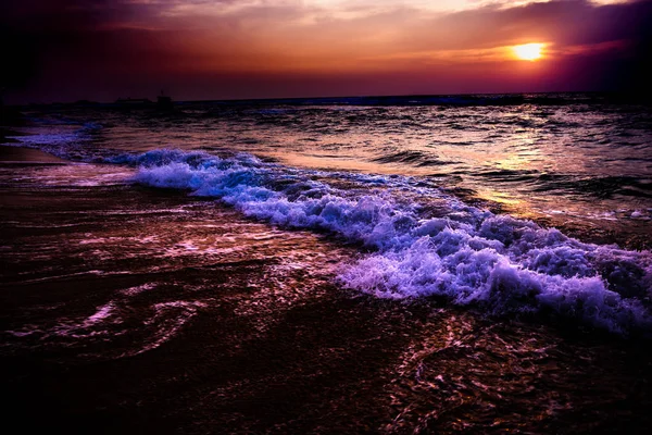 Paesaggio con spiaggia tropicale — Foto Stock