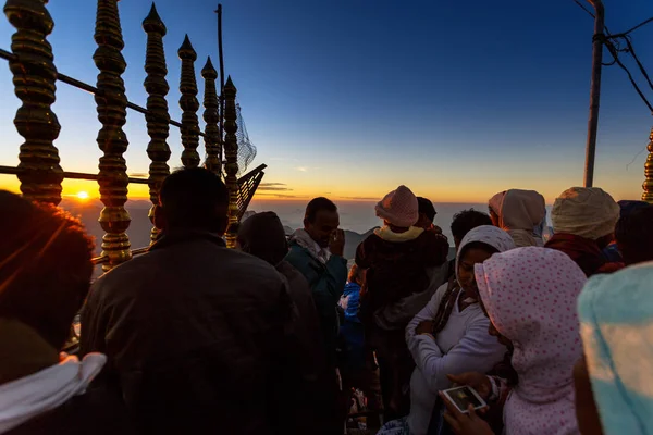 Sunrise selamlamak hacılar