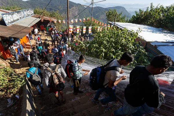 Adams zirveye tırmanış hacılar