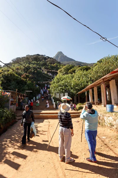 Hacılar kutsal Dağı'nda bak 