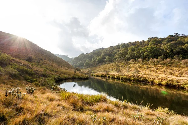 Paesaggio nelle montagne tropicali — Foto Stock