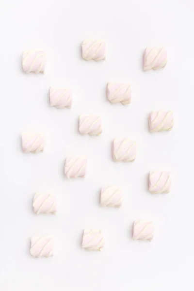 Modello con caramelle marshmallow — Foto Stock