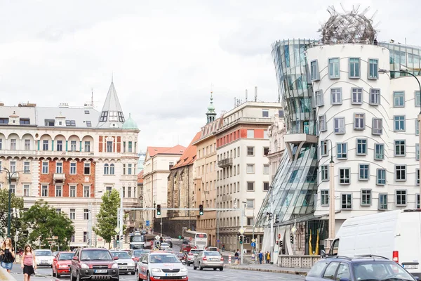 Dancing house in Prague — Stock Photo, Image