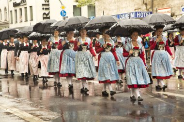 Oktoberfest Münih'te. Şehir Merkezi aracılığıyla Mart.
