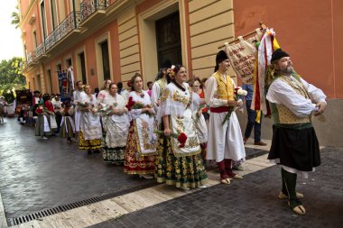 Murcia bahar festivali. Şehrin sokaklarında Ulusal kostümleri alayı.