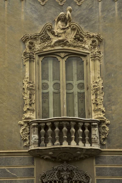 Valencia Espagne Avril 2017 Fenêtre Avec Décorations Baroques Sur Façade — Photo