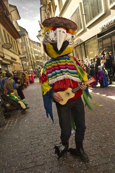 スイス ルツェルン 2017 日カーニバル マスクの伝統的なカーニバルのパレード — ストック写真