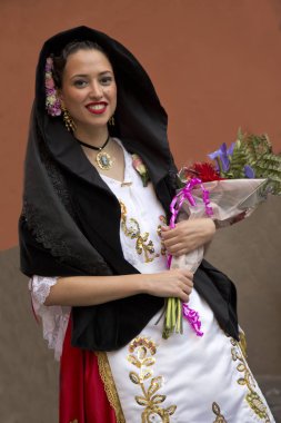 Murcia, İspanya, 17 Nisan 2017. Murcia bahar festivali. Şehrin sokaklarında Ulusal kostümleri alayı. 