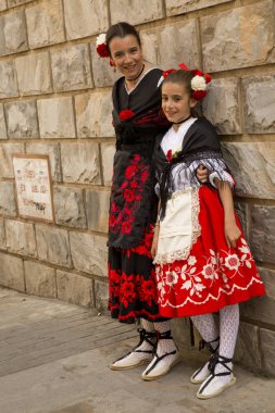 Murcia, İspanya, 17 Nisan 2017. Murcia bahar festivali. Şehrin sokaklarında Ulusal kostümleri alayı. 