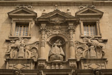 Murcia, İspanya, 19 Nisan 2017. Ayrıntı, katedral Aziz Meryem Kilisesi Murcia cephesinde süslemeleri.