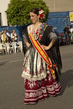 Murcia, İspanya, 18 Nisan 2017. Murcia bahar festivali. Şehrin sokaklarında Ulusal kostümleri alayı. 