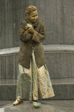 Saint-Petersburg, Rusya. 01 Temmuz 2017. Gün Dostoyevski, St. Petersburg, yaşam heykel.