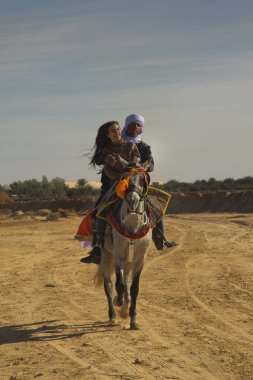 DOUZ, TUNISIA. 20 Aralık 2018 'de. Douz, Tunus 'ta Sahra Festivali.