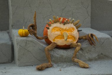 Ludwigsburg, Almanya, 14 Ekim 2018. Rakamlar, Almanya 'nın Ludwigsburg kasabasındaki bir balkabağından yapıldı..