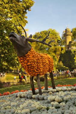 Ludwigsburg, Almanya, 14 Ekim 2018. Rakamlar, Almanya 'nın Ludwigsburg kasabasındaki bir balkabağından yapıldı..