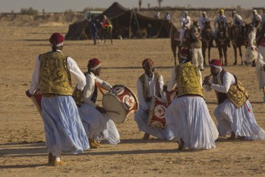 DOUZ, TUNISIA. 21 Aralık 2018 'de. Douz, Tunus 'ta Sahra Festivali