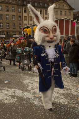 BASEL, SWitzerland, 11 Mart 2019. İsviçre, Basel 'deki geleneksel karnaval maskeleri geçit töreni..