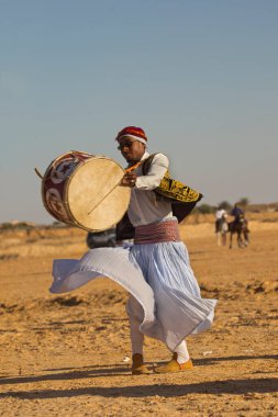 DOUZ, TUNISIA. 22 Aralık 2018 'de. Douz, Tunus 'ta Sahra Festivali.
