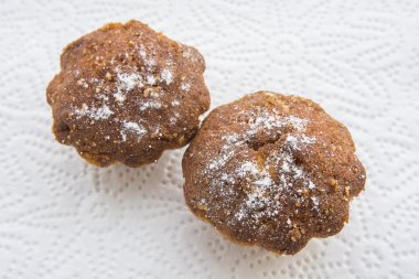 lezzetli kek üzümlü 