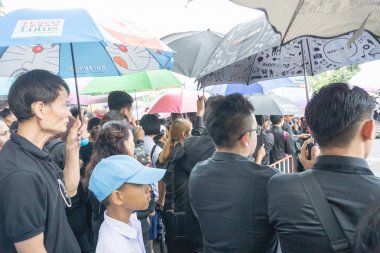 Bangkok, Tayland - 23 Eylül 2017: Tay insanlar ar bir sürü