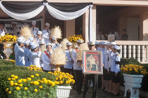 Buriram, Tailândia - 26 de outubro de 2017: oficial do governo tailandês em — Fotografia de Stock