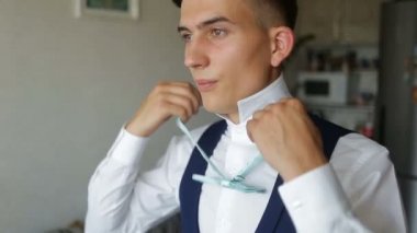 Bir kelebek..... .adam kullanıyor