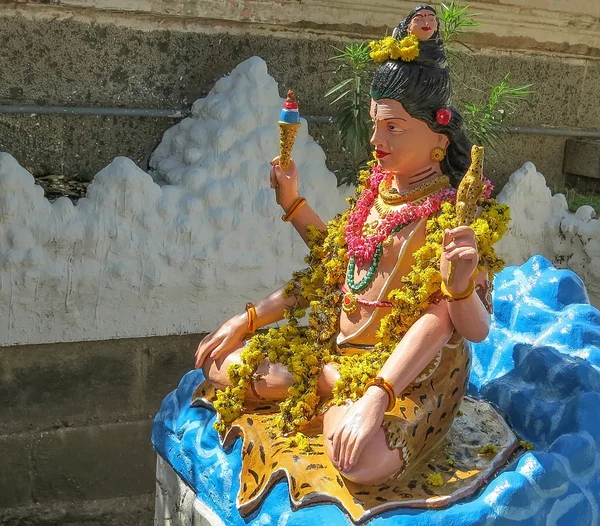 Siva szobor a bejáratnál az ősi templomban Arunachala, XVI században. Tiruvannamalai, Dél-India. — Stock Fotó
