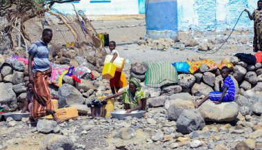 Cibuti 'nin başkenti Cibuti yakınlarındaki Kabile Köyündeki Yerel Yoksul Adam