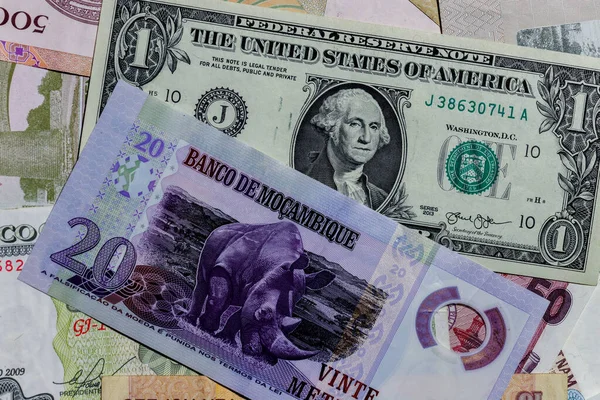 Moszkva Oroszország 2020 Április Egy Amerikai Dollár Különböző Muzulmán Bankjegyekkel — Stock Fotó