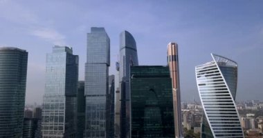 Moskova Şehir İş Kulelerine Hava Görüntüsü 4K Görüntüsü 