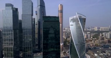 Moskova Şehir İş Kulelerine Hava Görüntüsü 4K Görüntüsü 