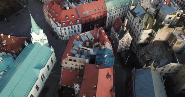 Footage Vue Aérienne Des Toits Colorés Des Bâtiments Anciens Dans — Video